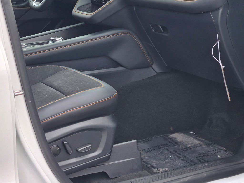 New 2026 Ford Explorer Tremor w/ Tremor Convenience Package image 7