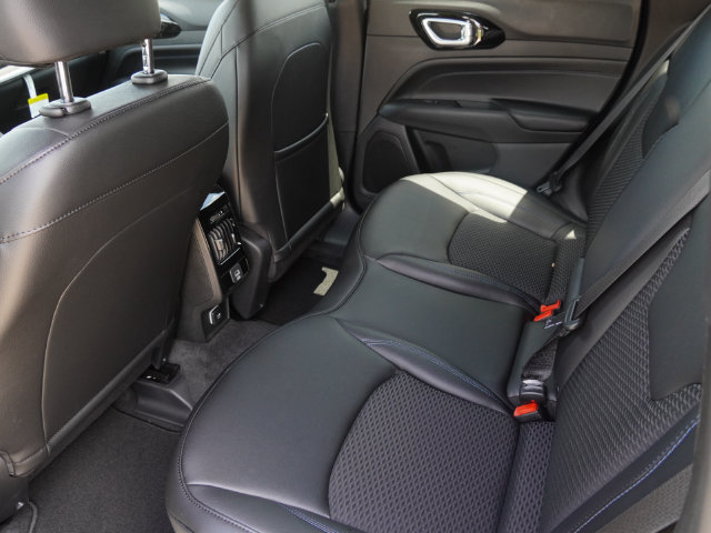 New 2026 Jeep Compass Latitude AWD/4WD image 15