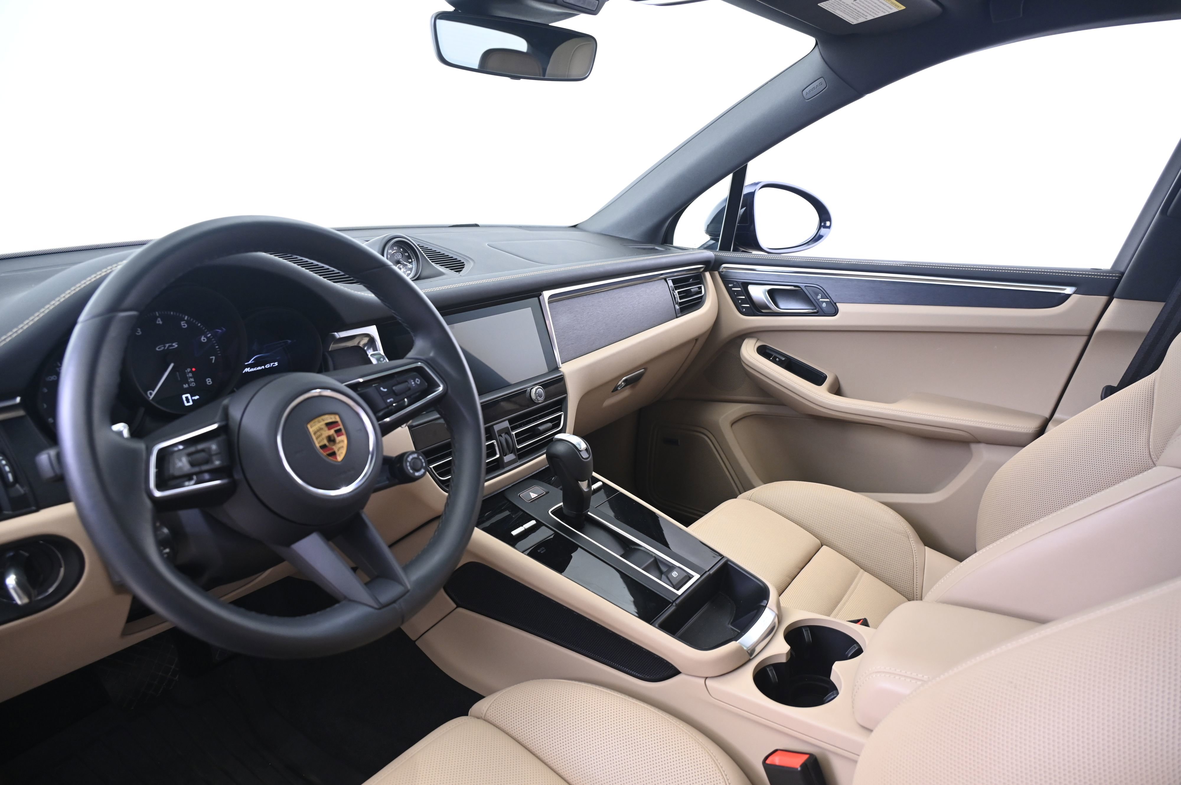 Certified 2022 Porsche Macan GTS image 28