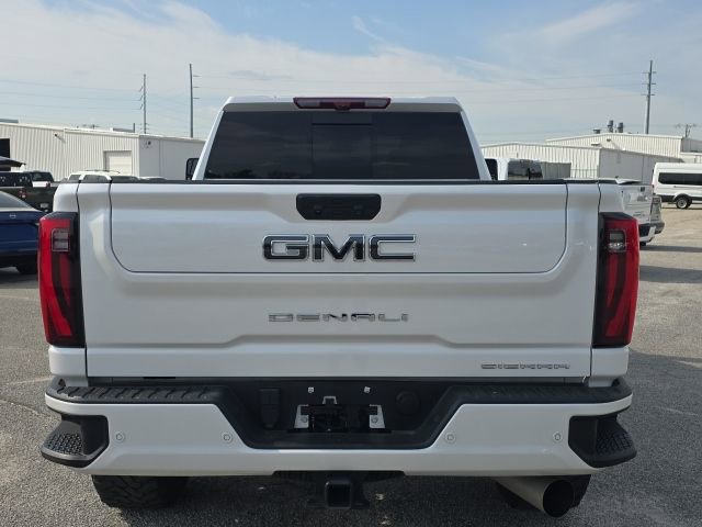 Used 2025 GMC Sierra 2500 Denali Ultimate AWD/4WD image 4