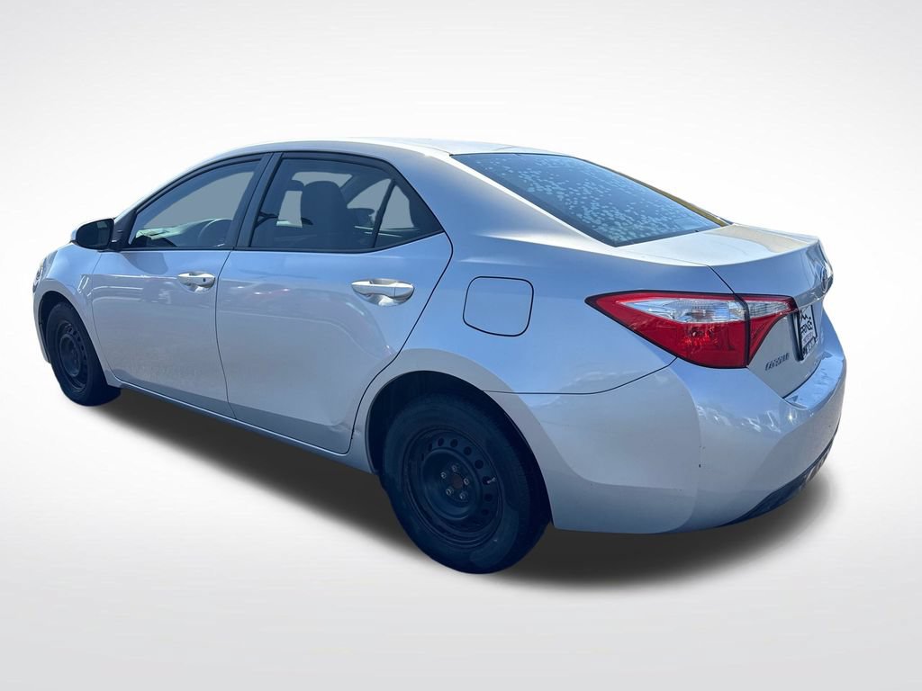 Used 2015 Toyota Corolla L FWD image 3