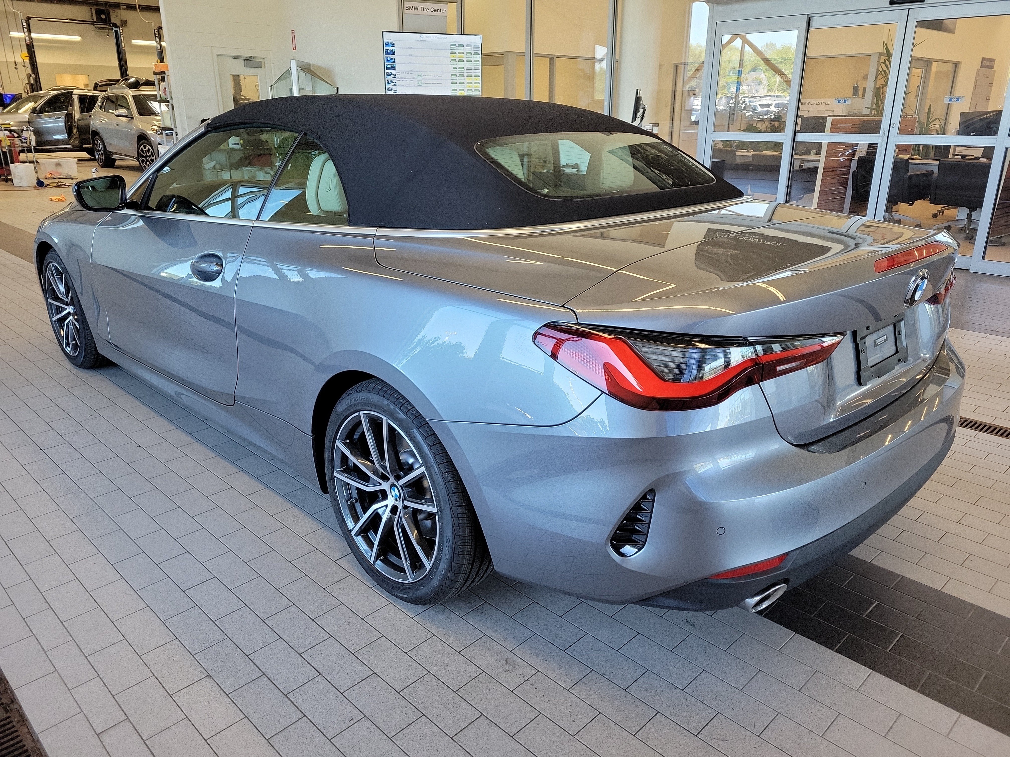 Used 2021 BMW 430i Convertible RWD image 7