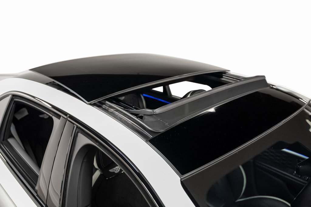 Used 2023 Bentley Flying Spur W12 image 63