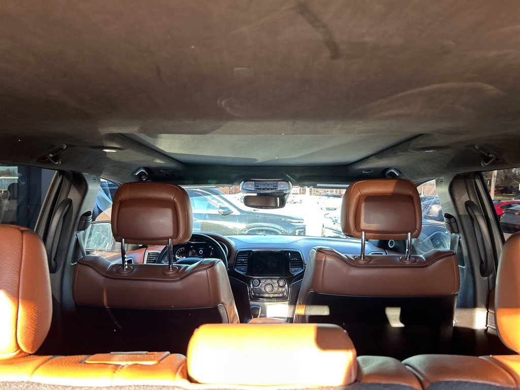 Used 2019 Jeep Grand Cherokee Summit image 11