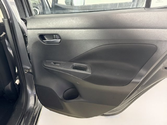 Used 2021 Nissan Versa SV FWD image 27