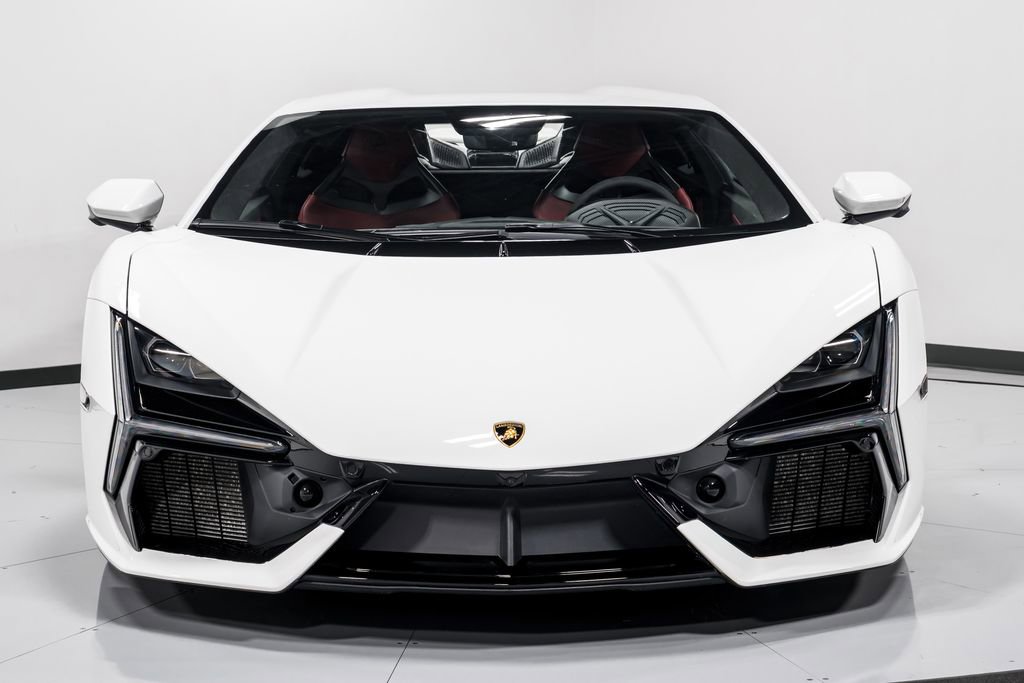 Used 2025 Lamborghini Revuelto image 8