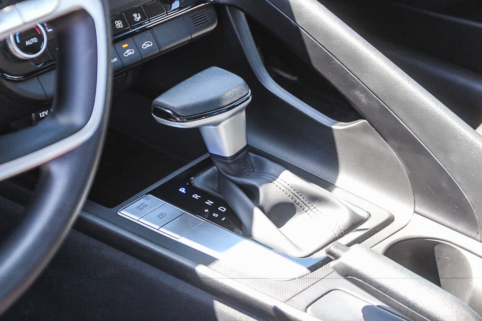 Certified 2023 Hyundai Elantra SEL FWD image 24