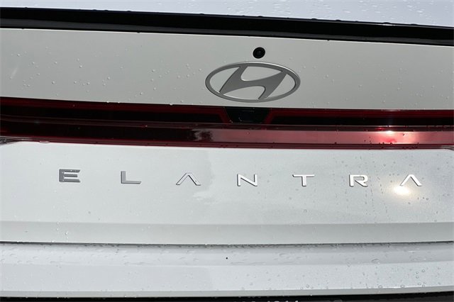 New 2026 Hyundai Elantra Sport image 9