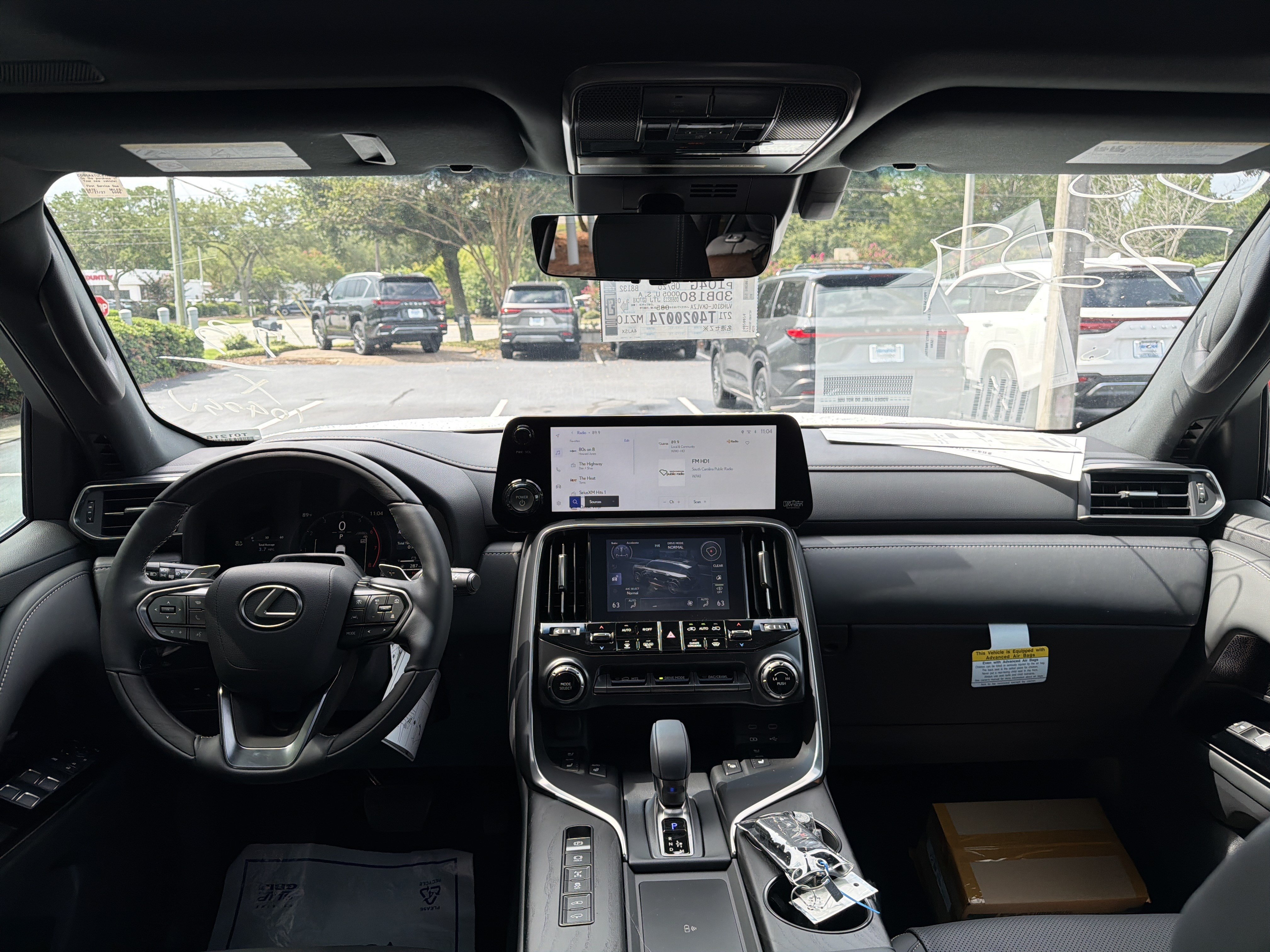 New 2026 Lexus LX 700h Luxury AWD/4WD image 25