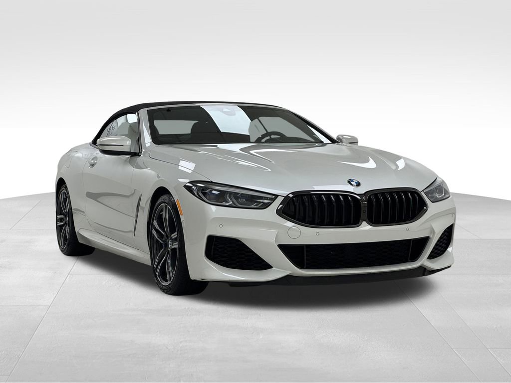 Used 2022 BMW M850i xDrive Convertible w/ Driving Assistance Package image 9