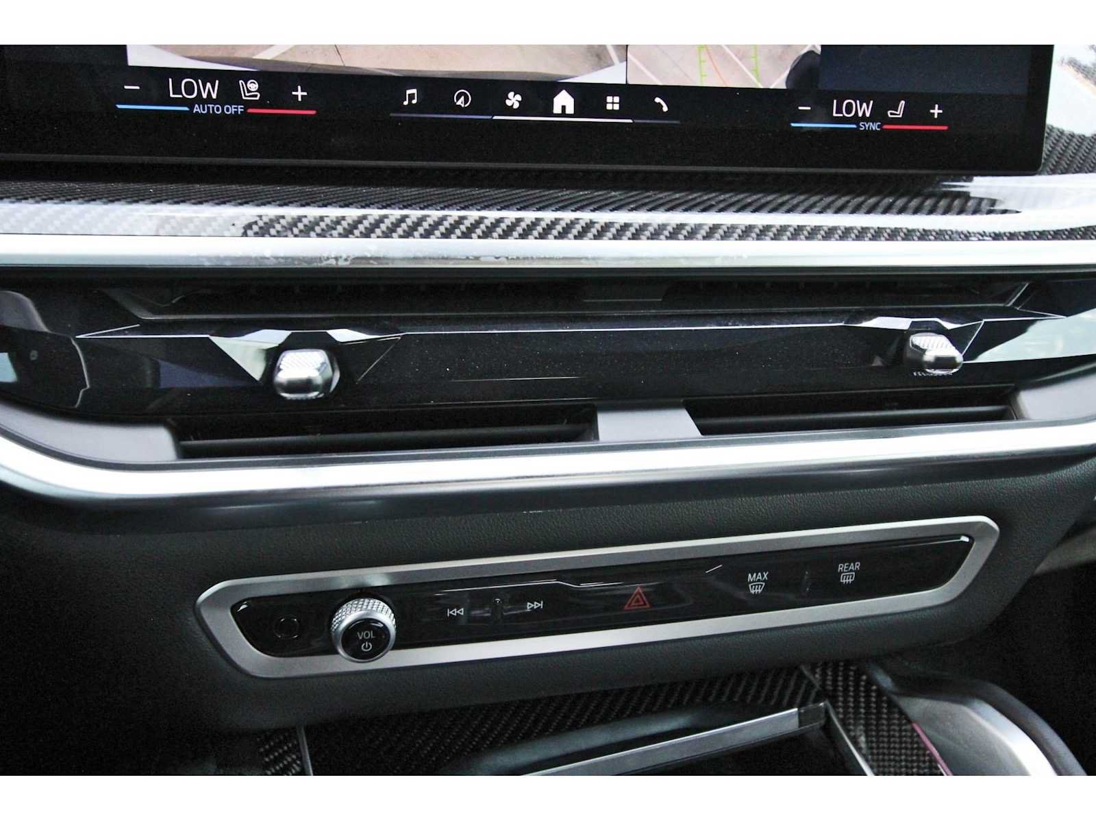 Used 2024 BMW X6 M60i AWD/4WD image 23