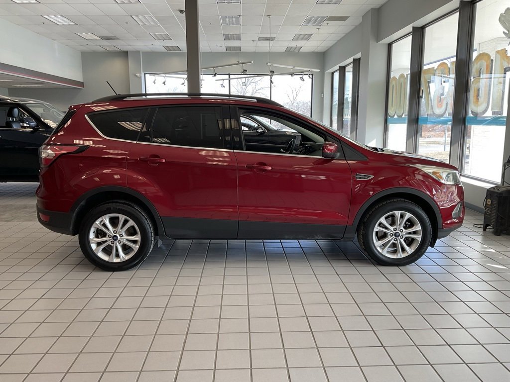 Used 2018 Ford Escape SE w/ SE Sync 3 Package image 5