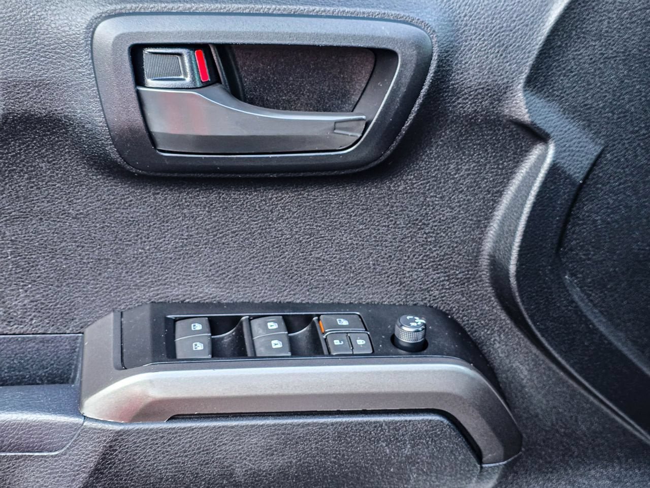 Used 2023 Toyota Tacoma TRD Pro AWD/4WD image 17