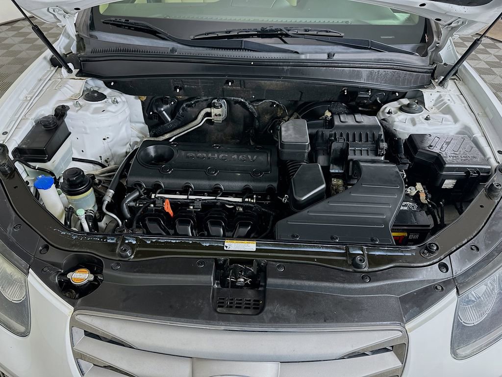 Used 2012 Hyundai Santa Fe GLS image 28