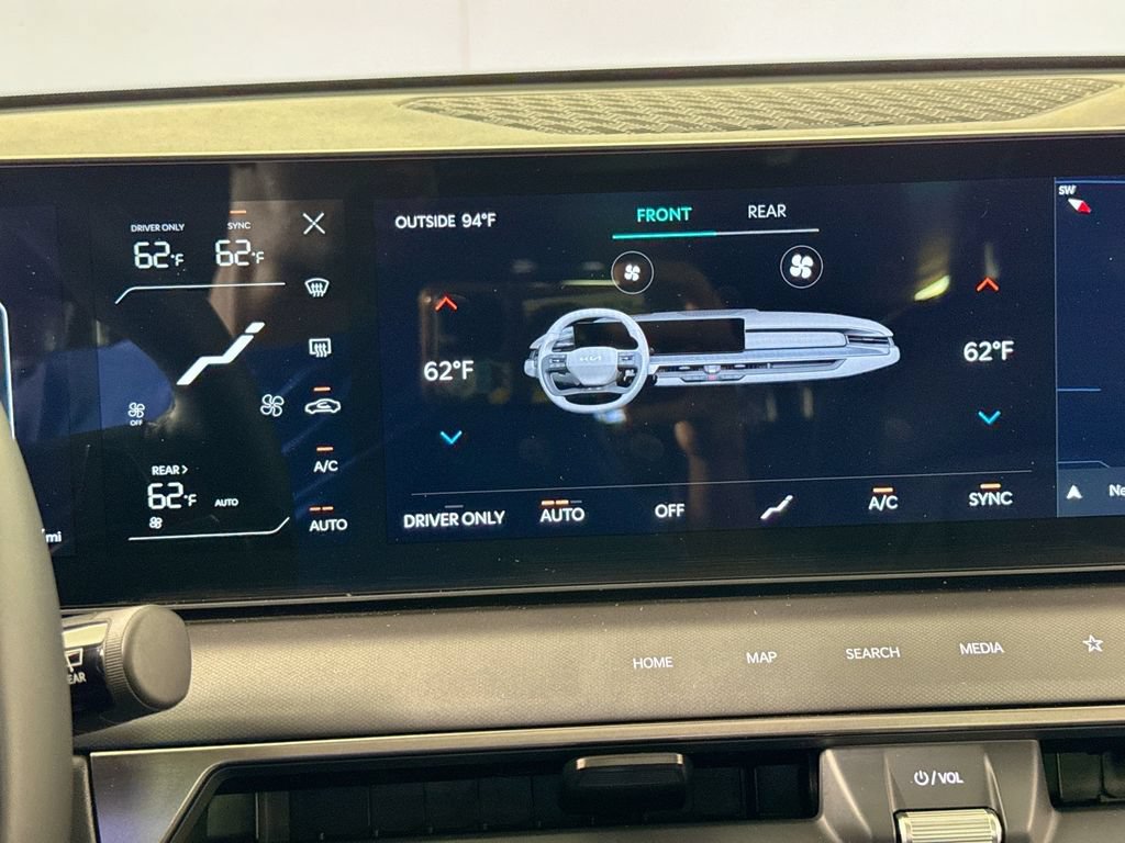 Used 2026 Kia EV9 Wind AWD/4WD image 16