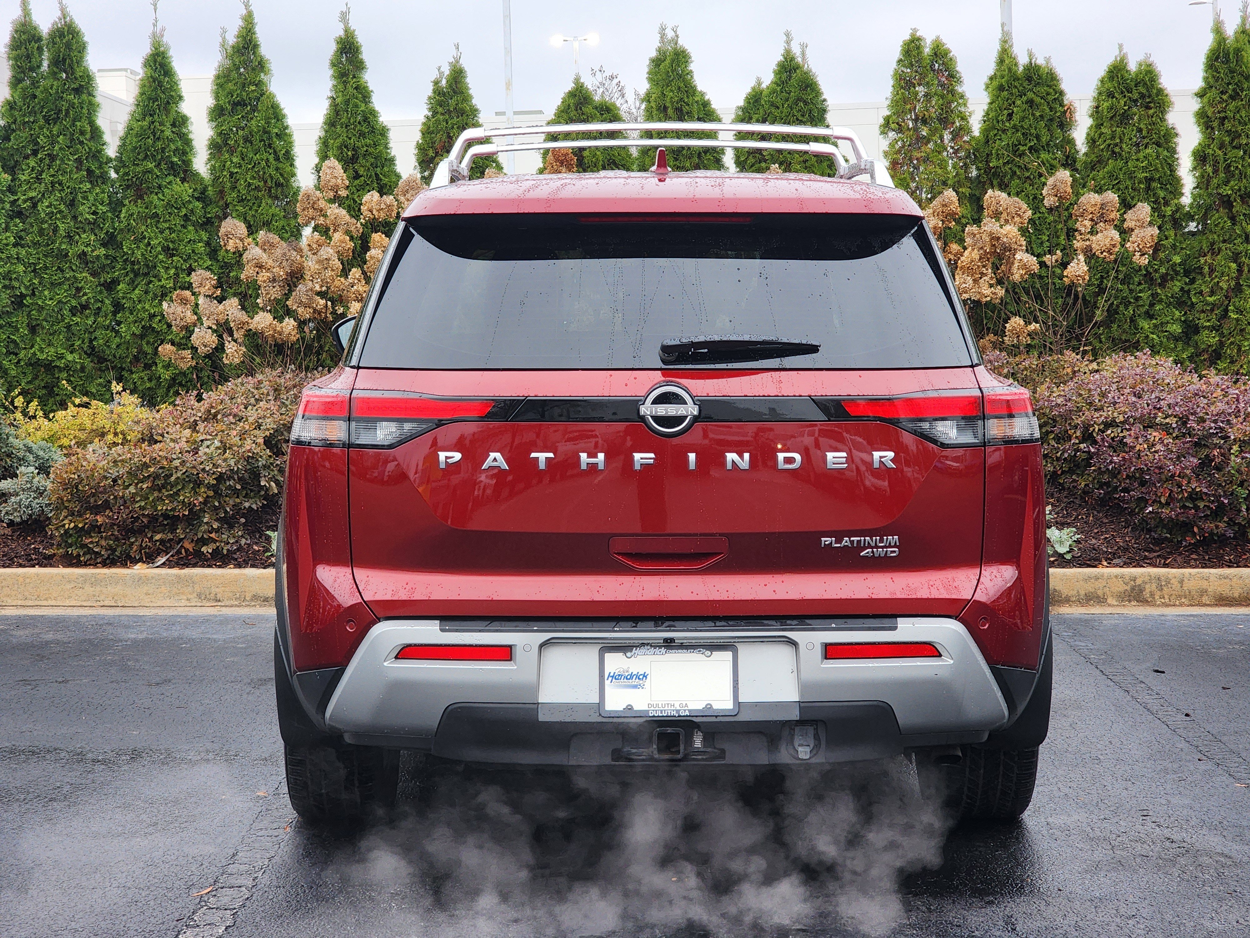 Used 2022 Nissan Pathfinder Platinum w/ Cargo Package image 7