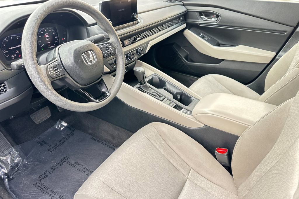 Used 2024 Honda Accord EX image 10