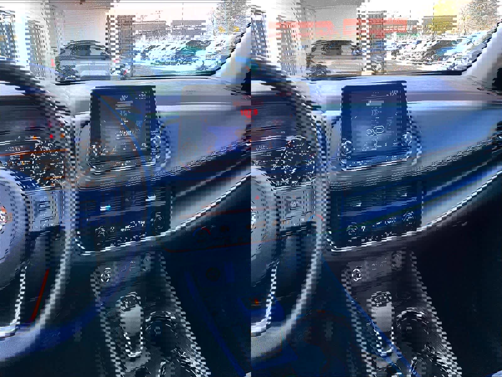 Used 2023 Nissan Rogue SV image 17