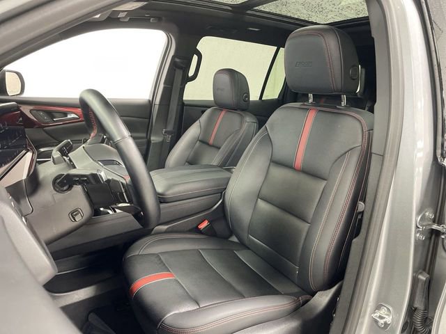 Used 2024 Chevrolet Traverse RS w/ LPO, Floor Liner Package AWD/4WD image 11
