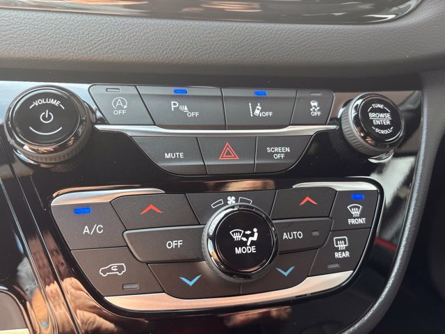 New 2027 Chrysler Pacifica LX FWD image 10