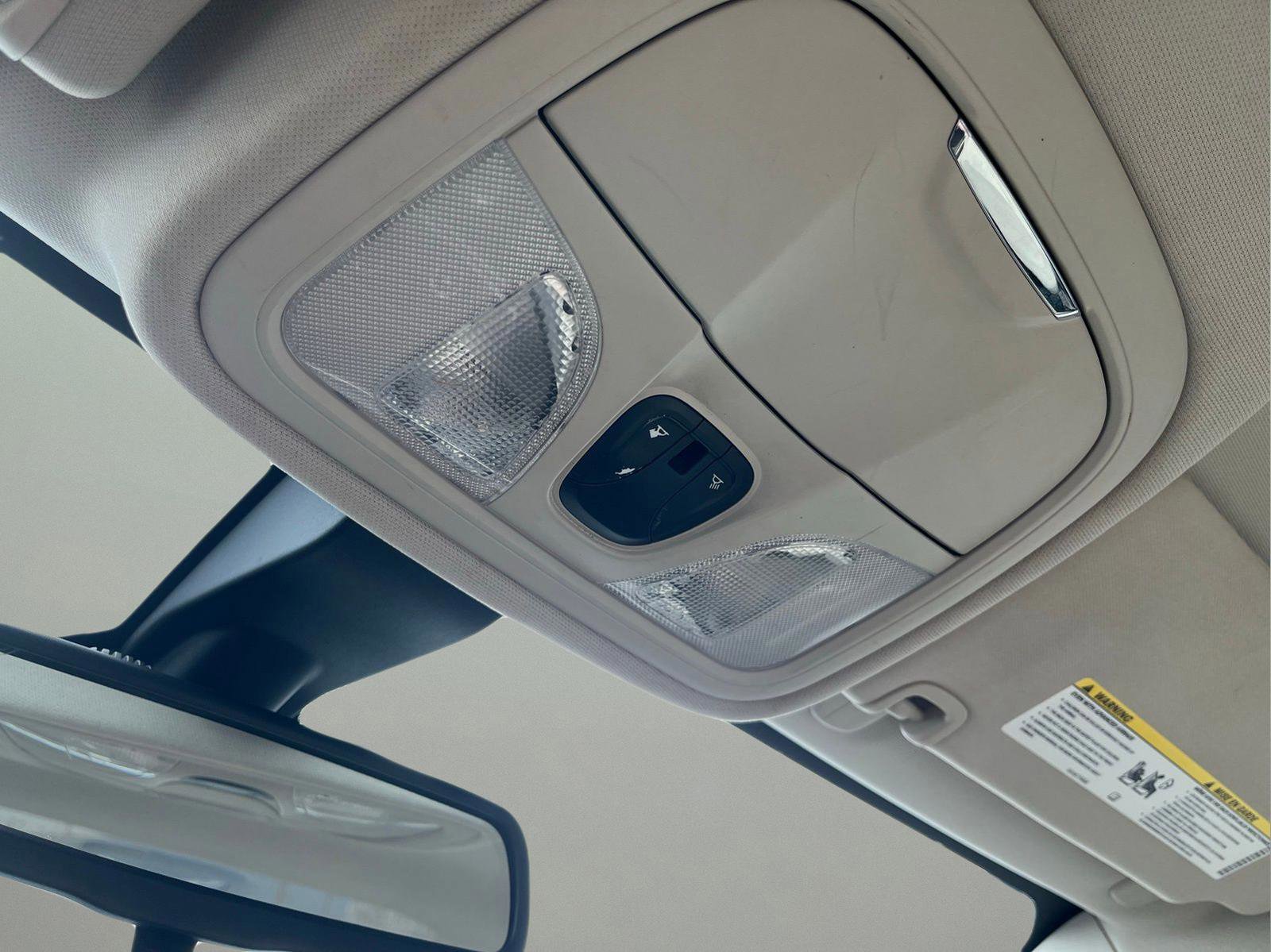 Used 2016 Chrysler 200 Limited image 21