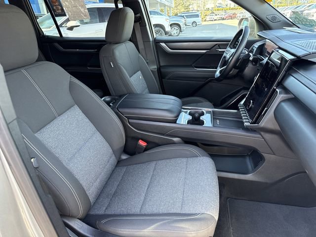 Certified 2025 GMC Acadia Elevation image 28