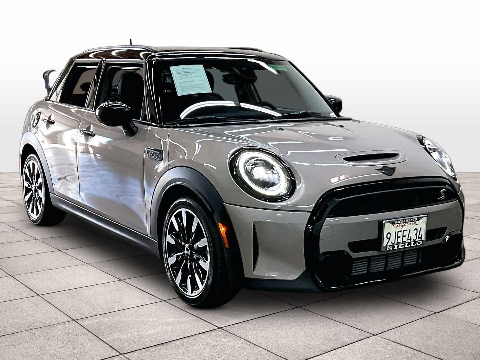 Used 2024 MINI Cooper S w/ Signature Upholstery Package FWD image 2