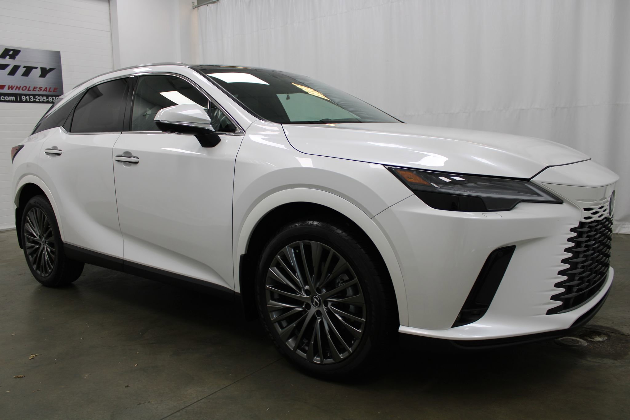 Used 2024 Lexus RX 350 w/ Convenience Package AWD/4WD image 5