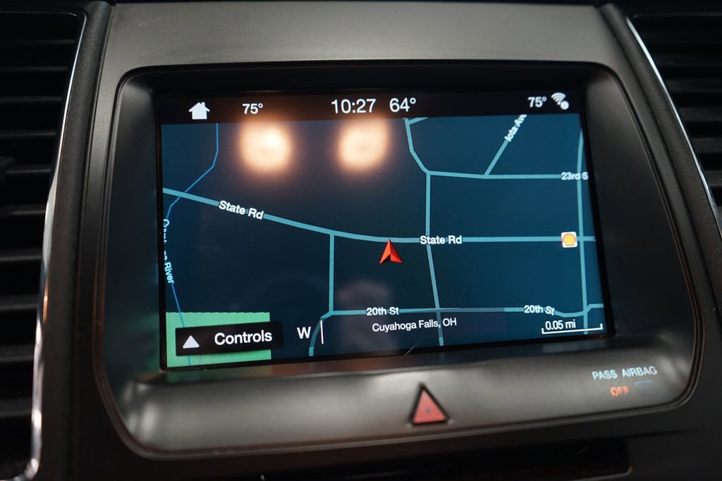 Used 2016 Ford Taurus SEL w/ Equipment Group 201A image 8