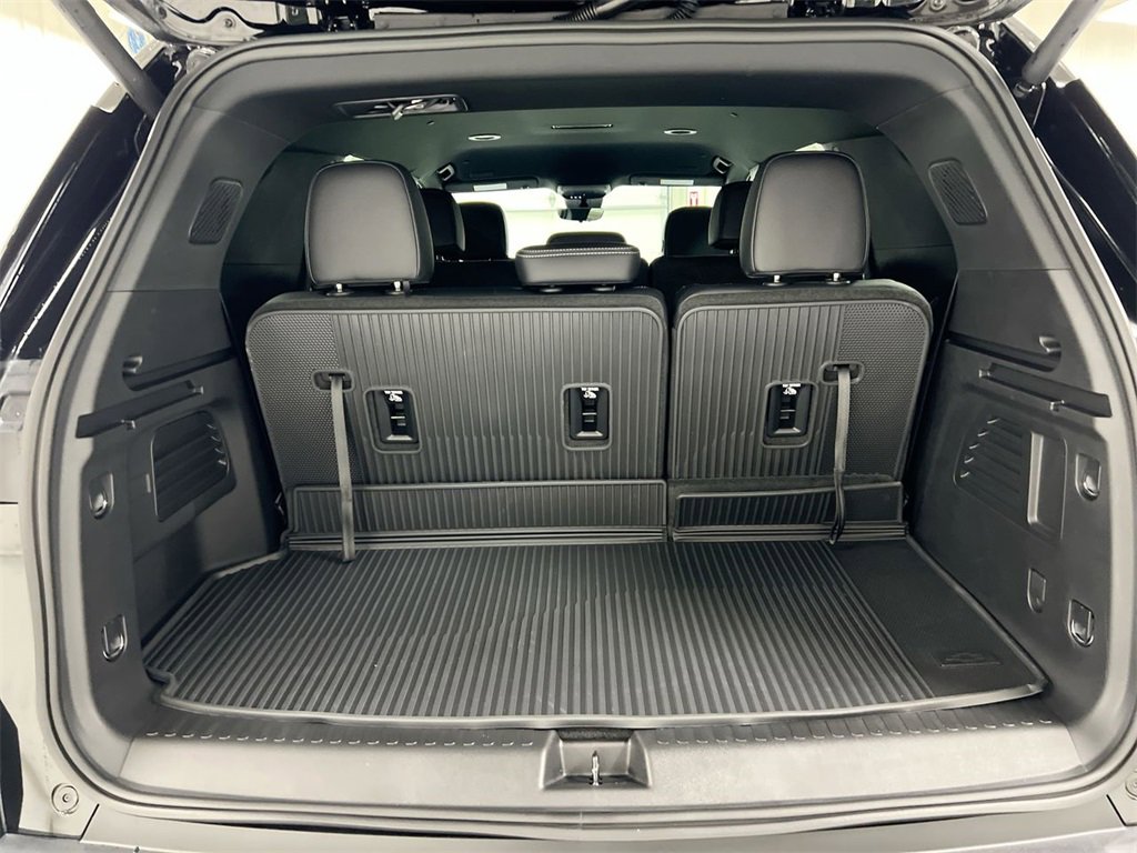 New 2026 Chevrolet Traverse LT w/ Driver Confidence Package image 24