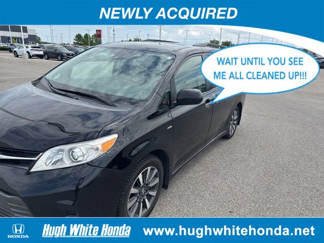 Used 2019 Toyota Sienna XLE w/ XLE Navigation Package AWD/4WD image 1