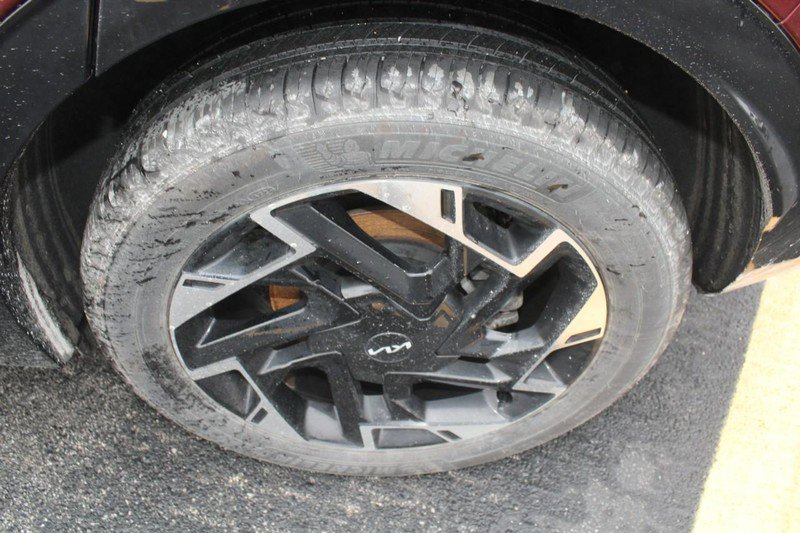 Used 2024 Kia Sportage SX image 7