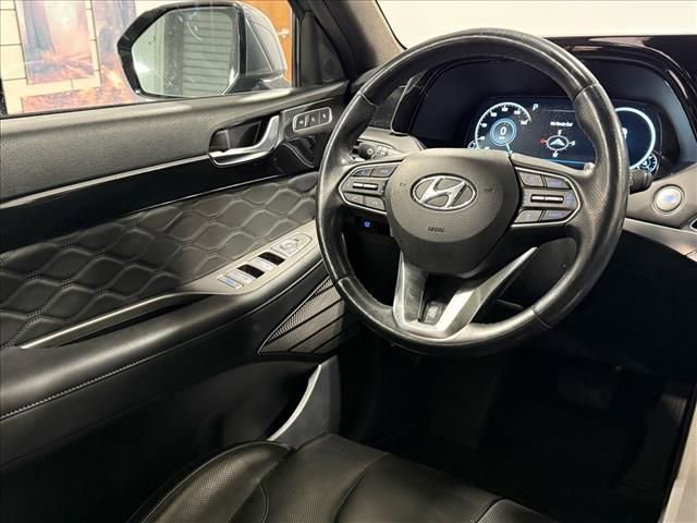 Used 2022 Hyundai Palisade Calligraphy w/ Winter Package image 11