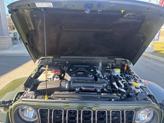 Used 2024 Jeep Wrangler Unlimited w/ Convenience Group image 17