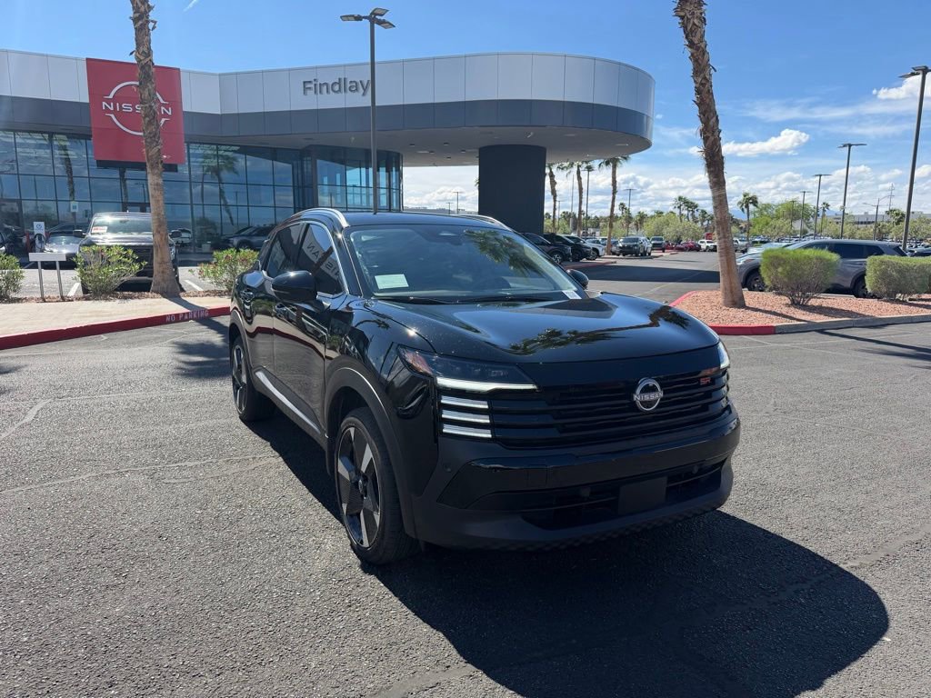 Used 2025 Nissan Kicks SR image 3