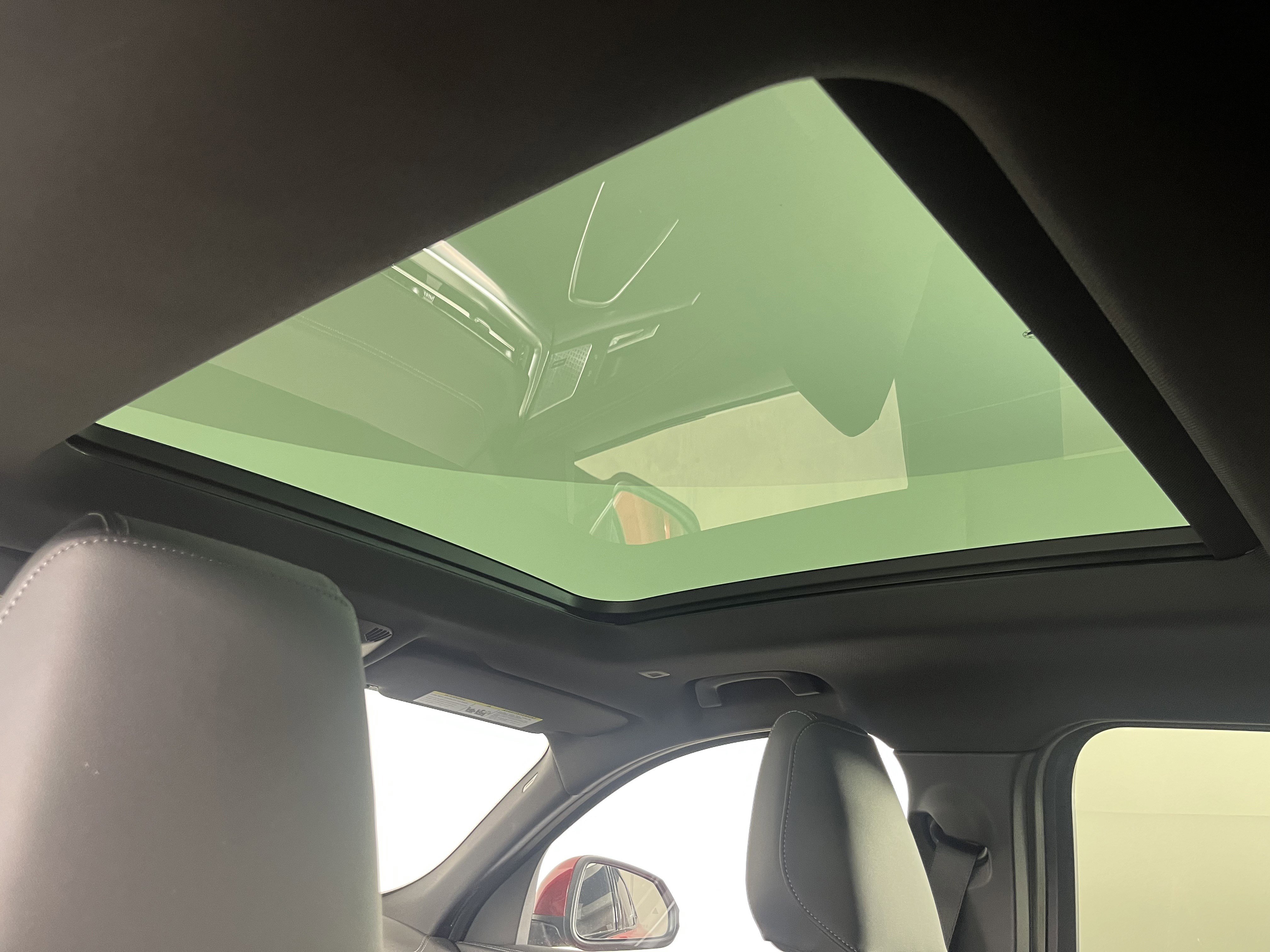 Used 2025 BMW X2 xDrive28i w/ Convenience Package image 17