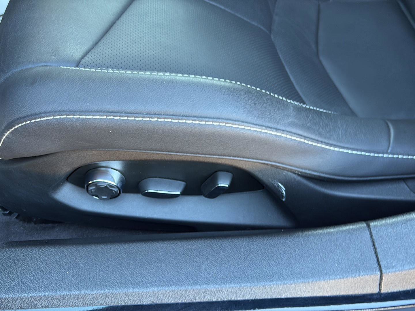 Used 2024 Chevrolet Corvette 2LT w/ Battery Protection Package image 7