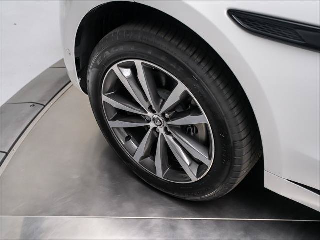 New 2026 Jaguar F-PACE R-Dynamic S AWD/4WD image 12