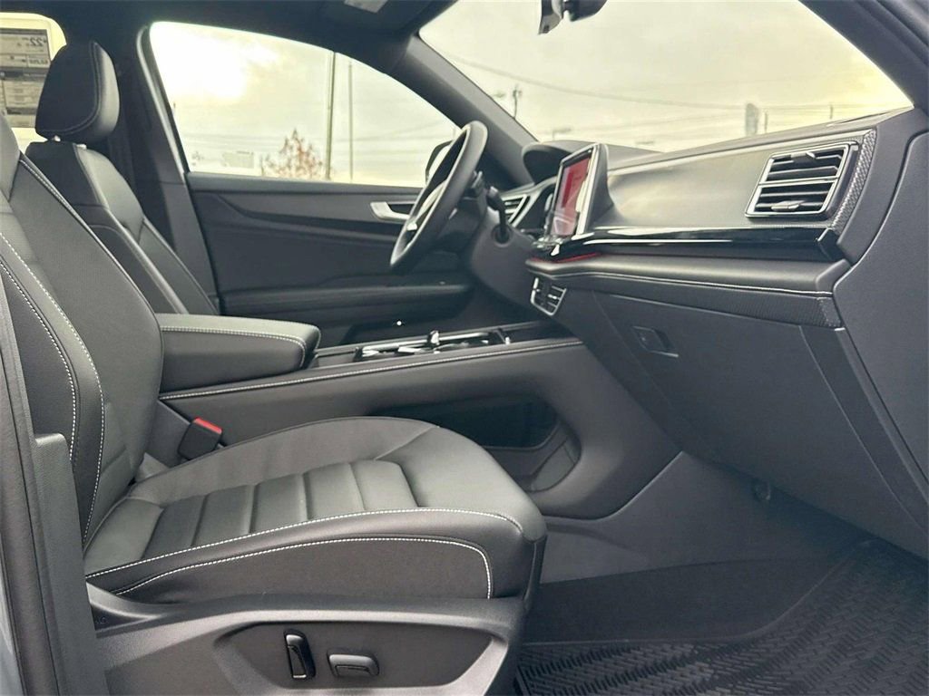 New 2026 Volkswagen Atlas Cross Sport SEL R-Line image 14