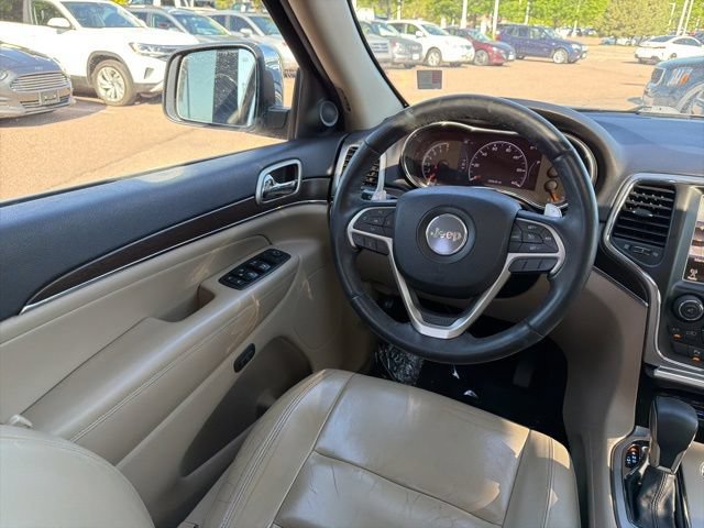 Used 2017 Jeep Grand Cherokee Limited w/ Trailer Tow Group IV AWD/4WD image 27