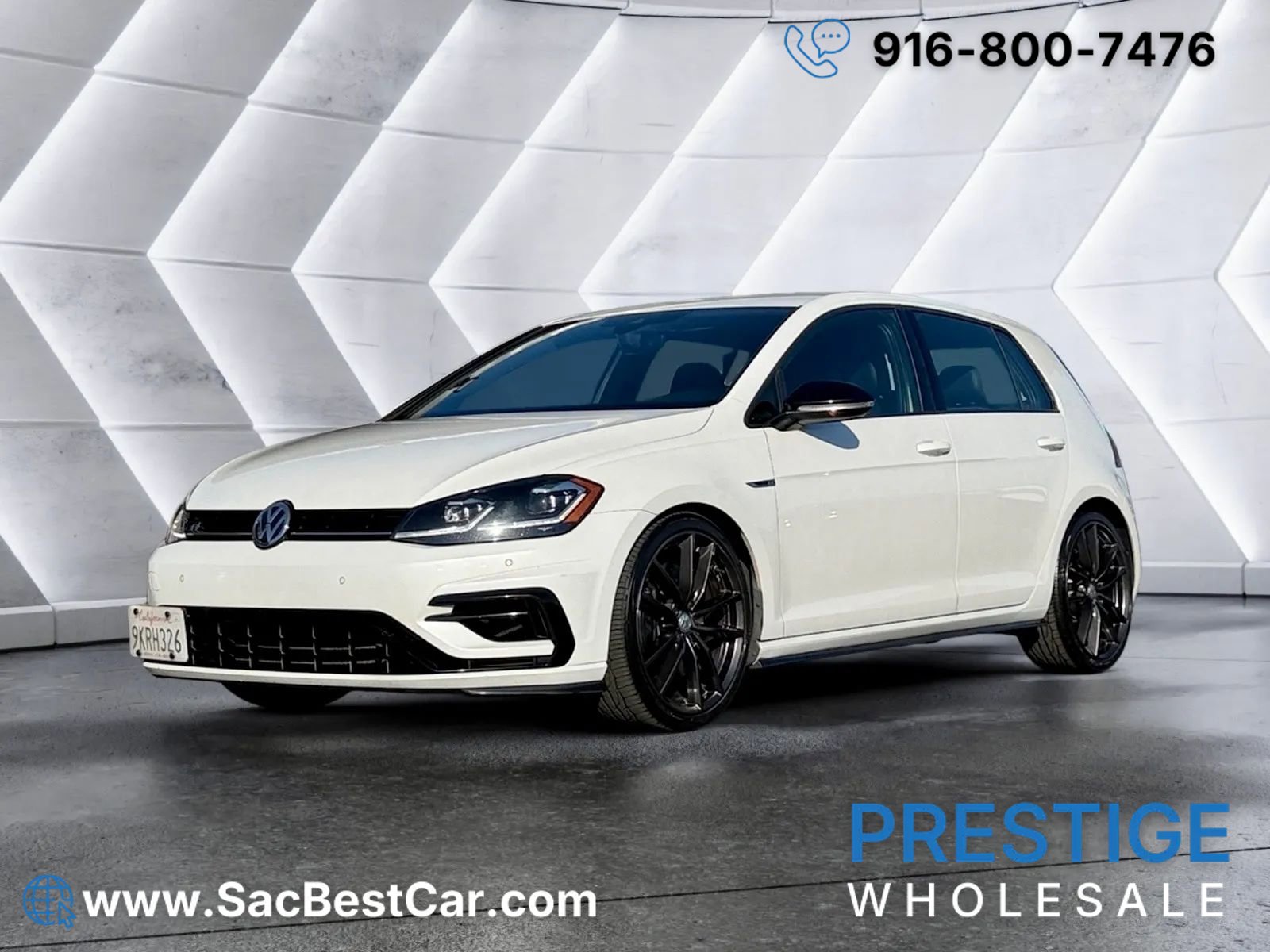 Used 2018 Volkswagen Golf R 4-Door AWD/4WD image 1