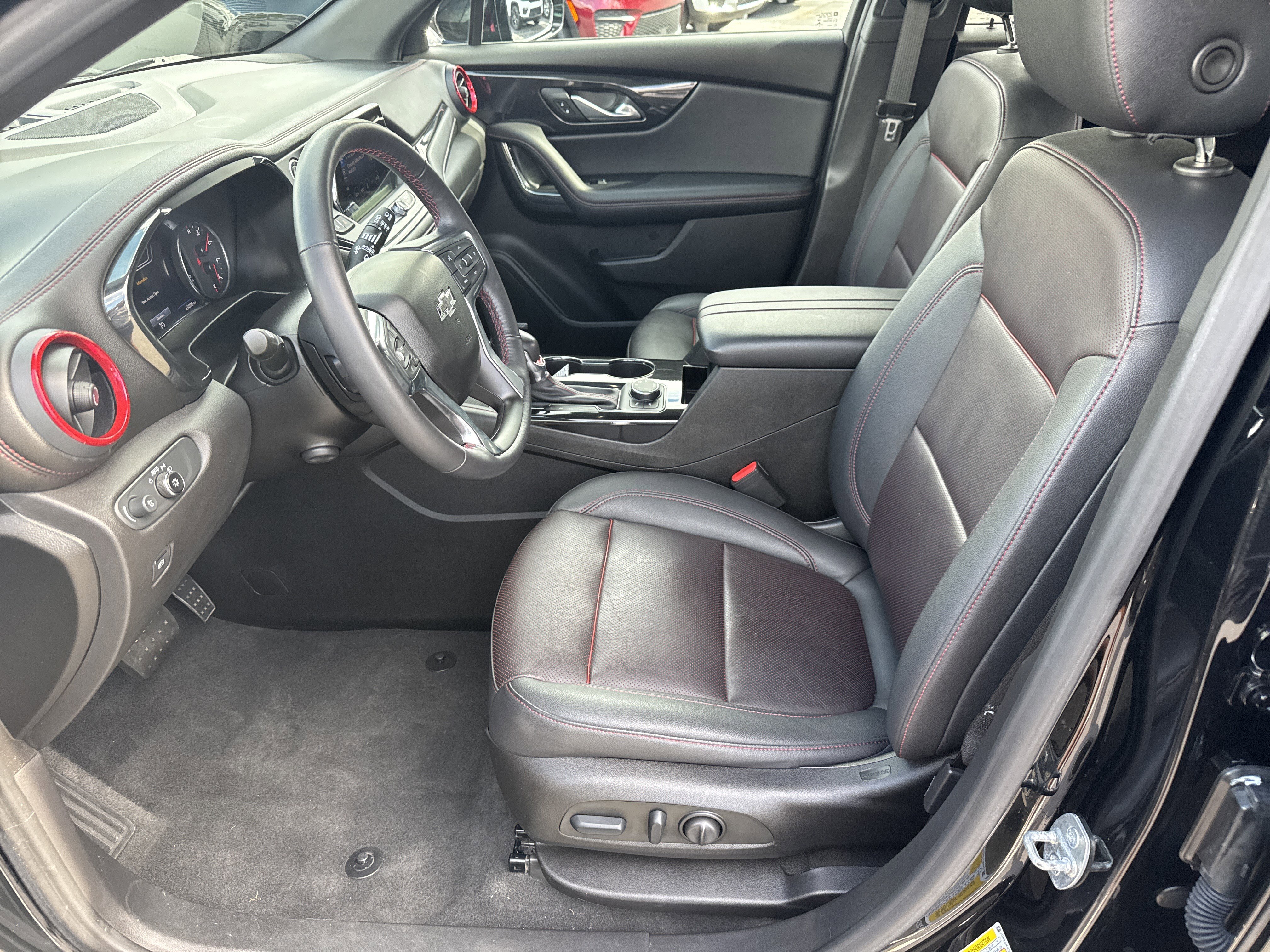 Used 2022 Chevrolet Blazer RS w/ Enhanced Convenience Package image 11