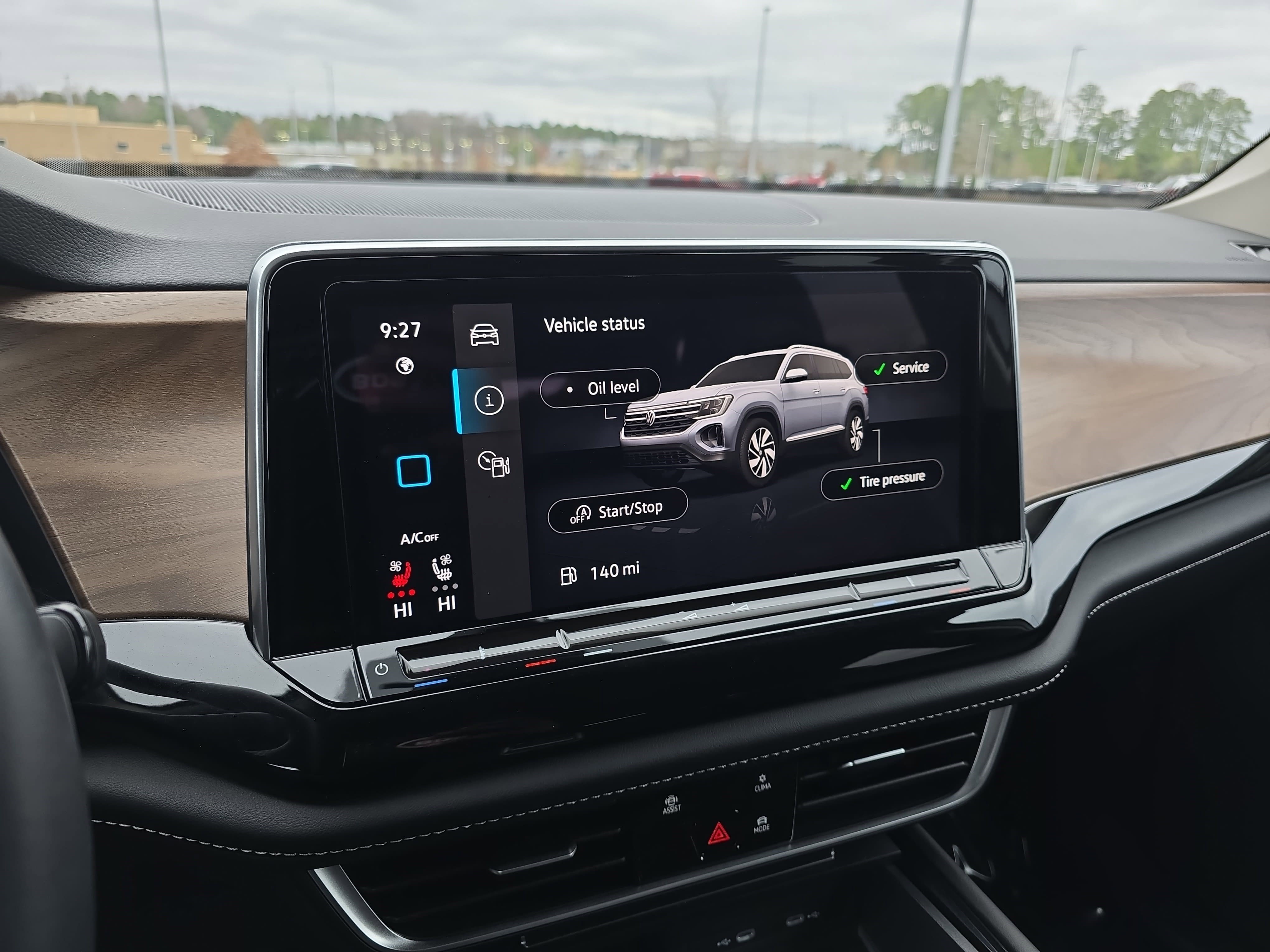 Used 2024 Volkswagen Atlas SE image 19