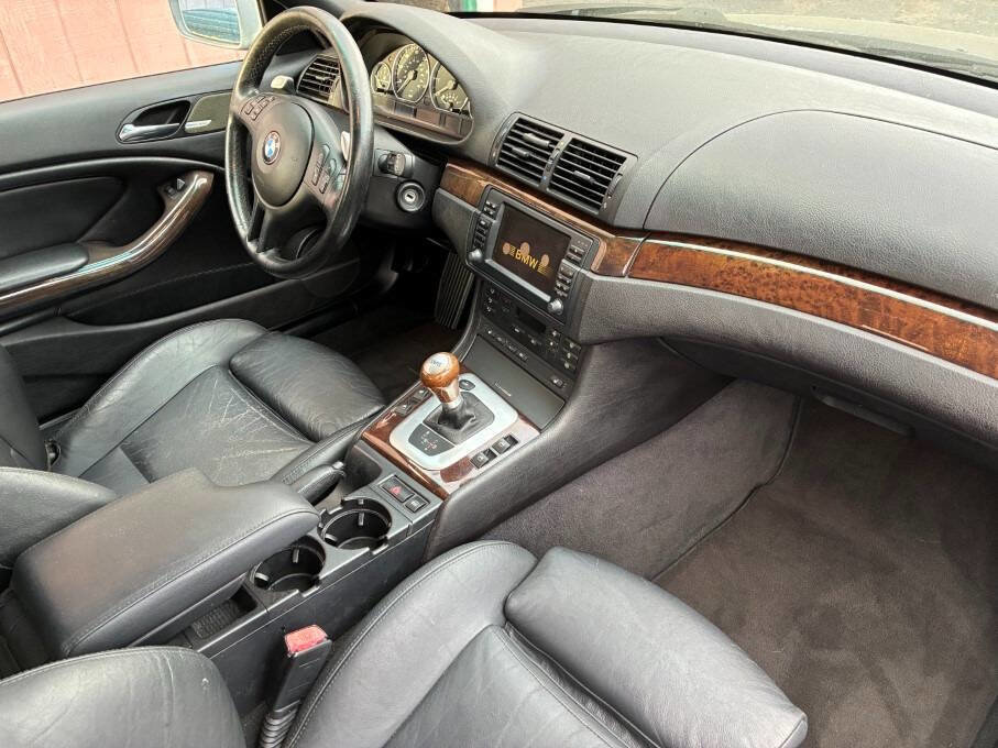 Used 2004 BMW 330Ci Convertible image 24