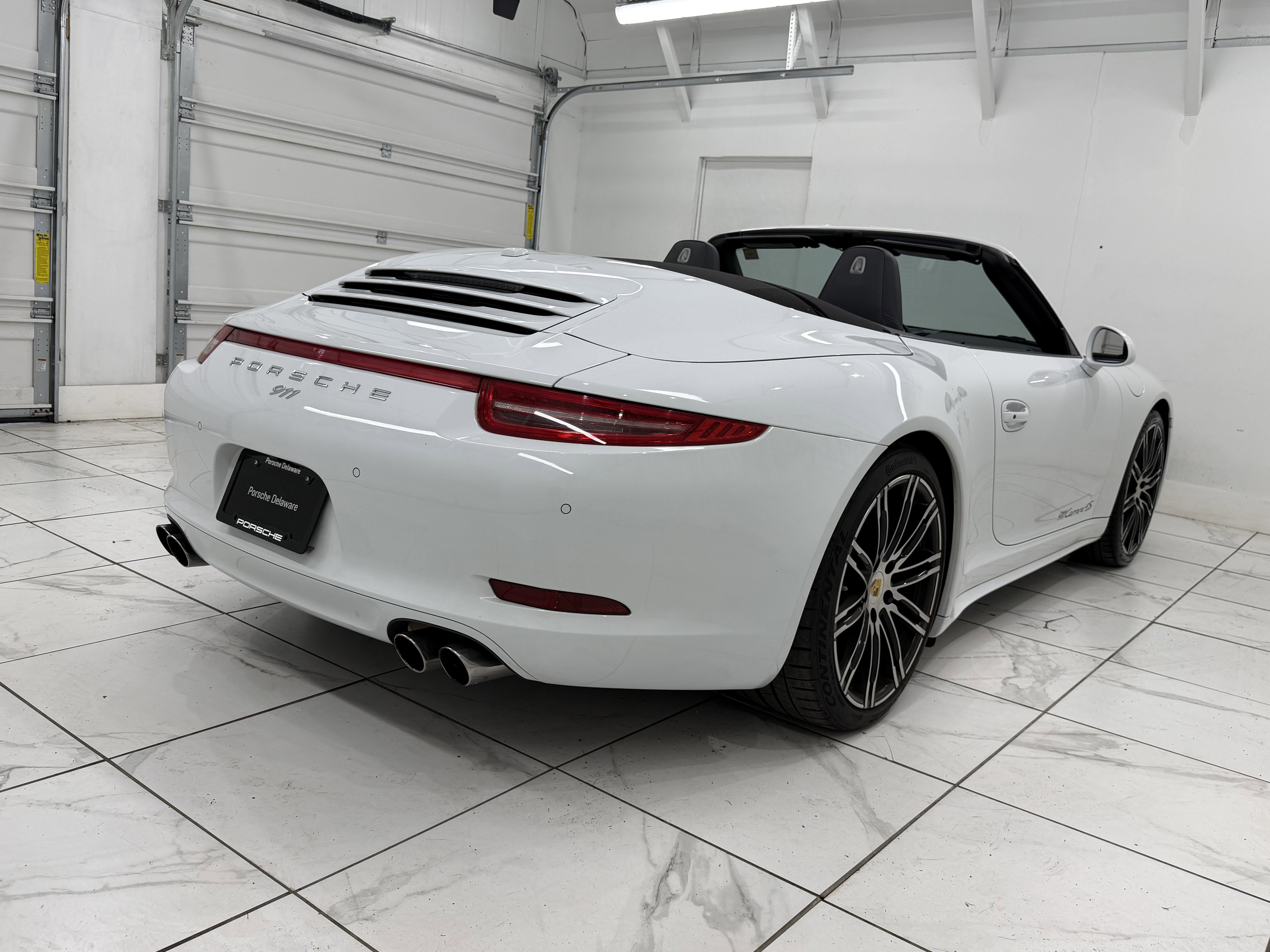 Certified 2016 Porsche 911 Carrera 4S AWD/4WD image 15