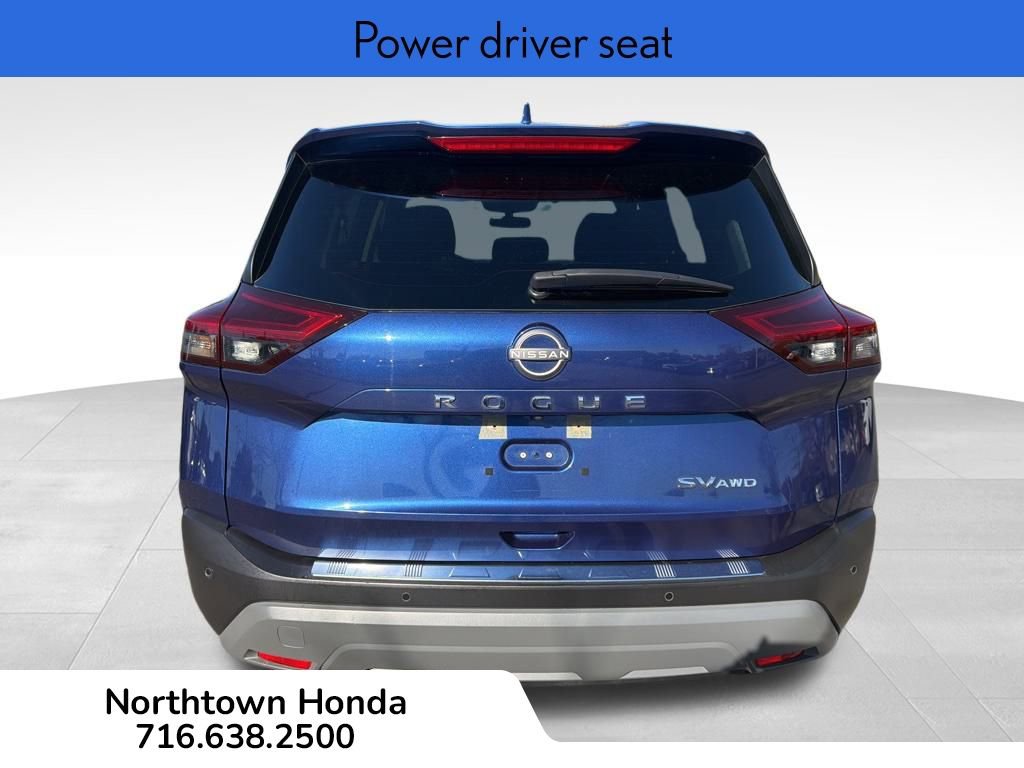 Used 2023 Nissan Rogue SV image 7