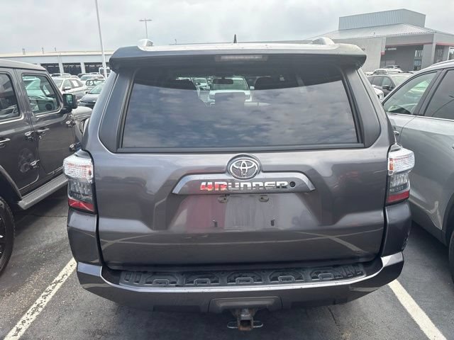 Used 2016 Toyota 4Runner SR5 AWD/4WD image 5