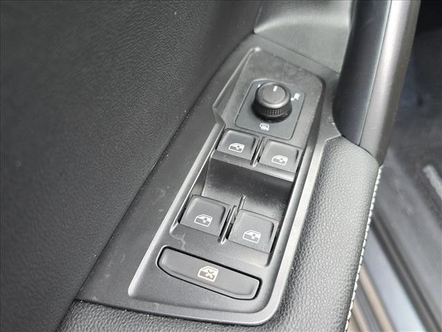 Used 2022 Volkswagen Tiguan S image 7