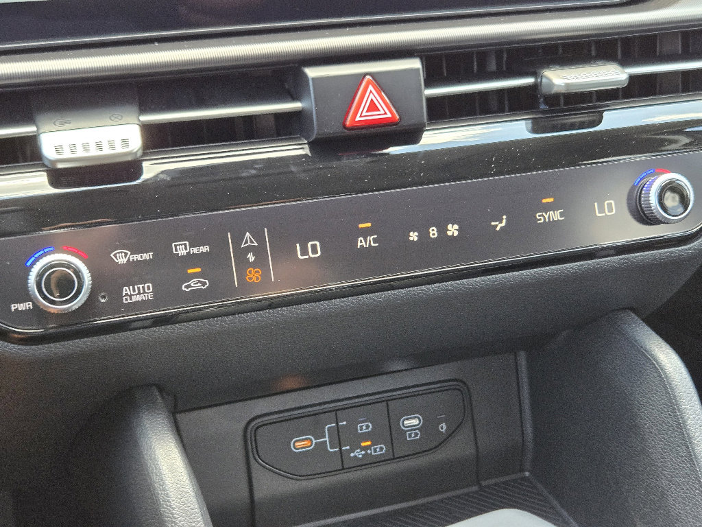 New 2026 Kia Sportage SX image 14