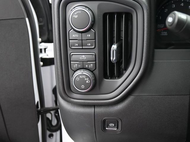 New 2026 Chevrolet Silverado 1500 Custom Trail Boss w/ LPO, Dark Essentials Package image 33